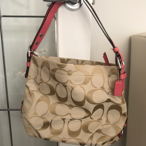 Coach Signature Handbag - Picture 10 of 11